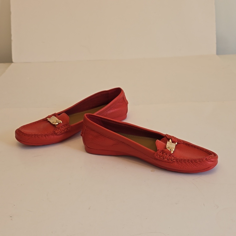 Coach Women's  Olive Loafers in Red Pebble Grain Leather Round Toes Size 7B